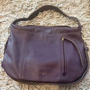 $595 Rare Le Tanneur Leather Shoulder Bag